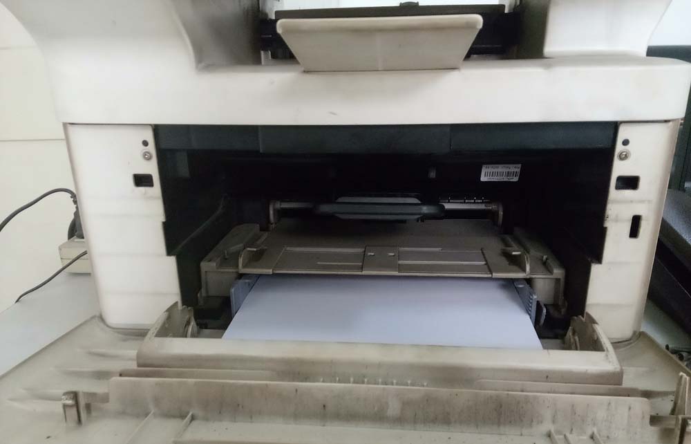 打印复印一体机怎么换硒鼓?