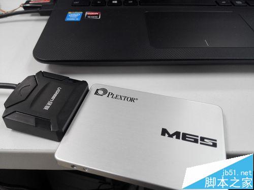 华硕X554笔记本等怎么查看电池型号增加固态硬盘? 