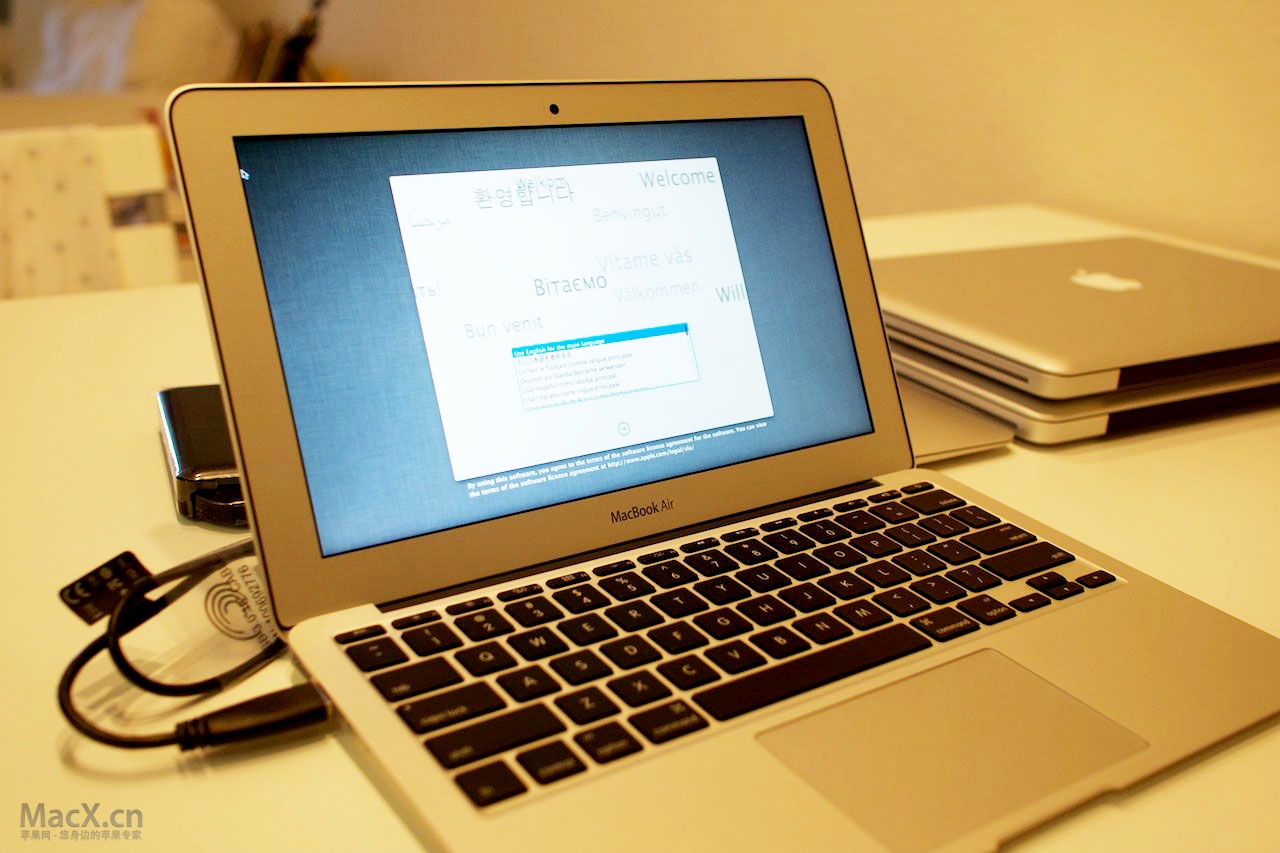 2012年 苹果笔记本对比测评 MacBook Air / MacBook Pro 新款对比测评（多图）