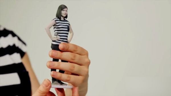 手机自拍已过时 全新的3D自拍机制作你的专属手办 