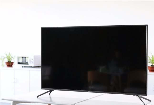 微鲸电视49D与TCL660U智能电视哪款更好?