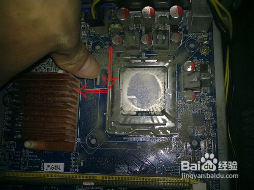 电脑主板怎么拆CPU　主板拆CPU步骤图文教程