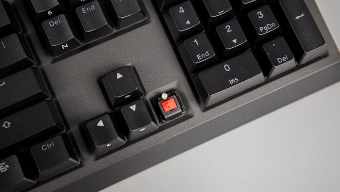 雷神娜迦海妖机械键盘怎么样 雷神娜迦海妖Cherry轴机械键盘评测