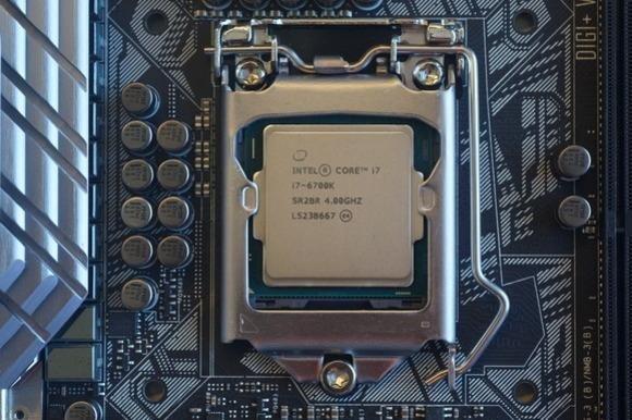 GTX980领衔2015年最强大的PC硬件盘点